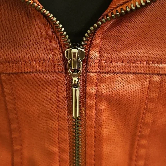 ๐ค๐คWhite House Black Market Burgundy Denim Coated Jacket - Size Small/0 - Picture 12 of 16